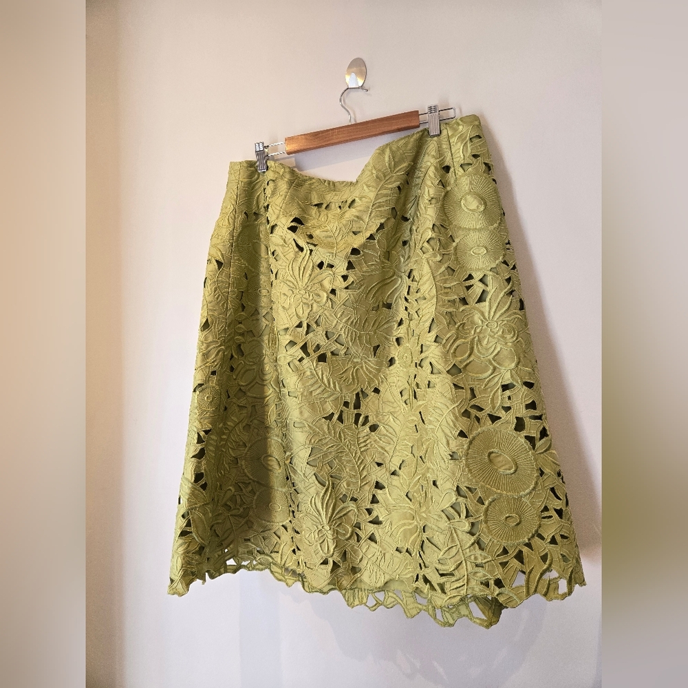 Lafayette 148 Chartreuse Silk Floral Laser Cut Skirt Size 14